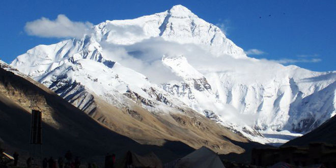 Campamentos en la base del Everest